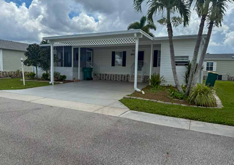 670 Grizzly Rd, Naples, Florida 34113, 3 Bedrooms Bedrooms, ,2 BathroomsBathrooms,Manufactured Home,Pre Owned,Grizzly,1057 670 Grizzly Rd, Naples, Florida 34113, 3 Bedrooms Bedrooms, ,2 BathroomsBathrooms,Manufactured Home,Pre Owned,Grizzly,1057
